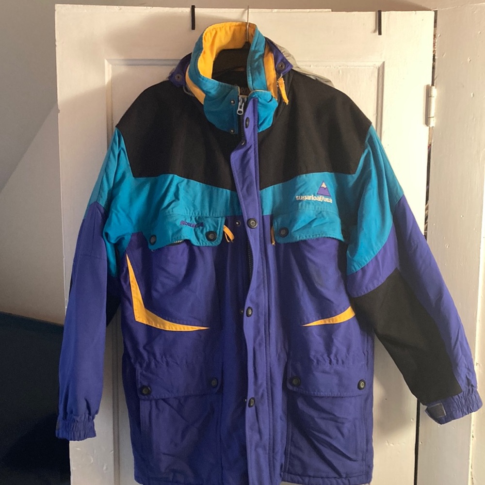 Vintage 90s Ski Winter Coat by Nordica. Size Large